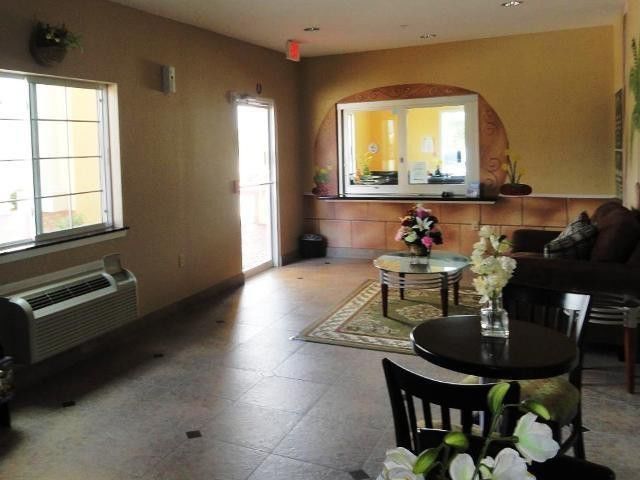 Scottish Inn And Suites Baytown Kültér fotó
