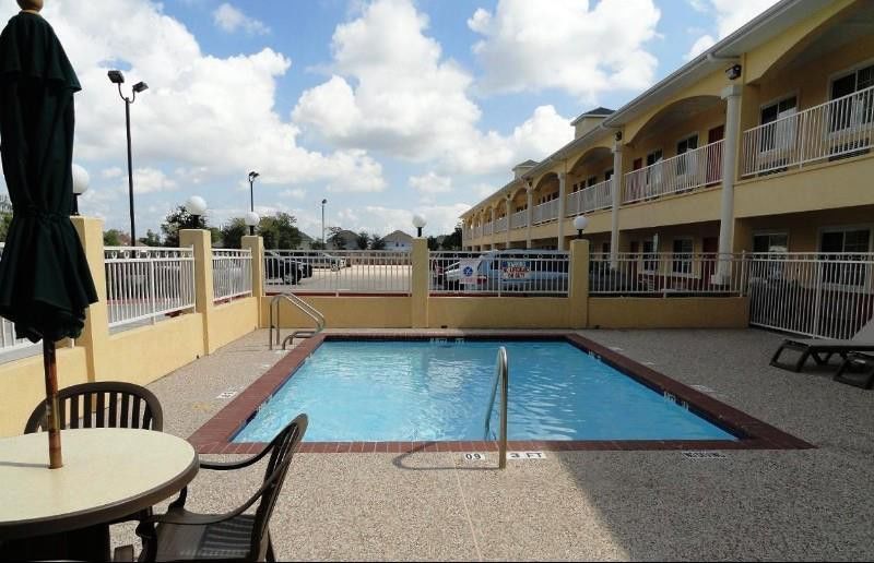 Scottish Inn And Suites Baytown Kültér fotó